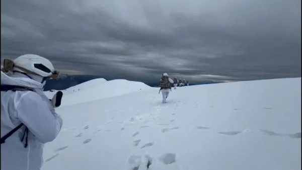 7-ilde-teror-orgutune-operasyon-icisleri-bakani-ali-yerlikaya-duyurdu-159-kg-patlayici-madde-ele-gecirildi-1706512544682.jpeg 7 ilde terör örgütüne operasyon! İçişleri Bakanı Ali Yerlikaya duyurdu: 159 kg patlayıcı madde ele geçirildi-2