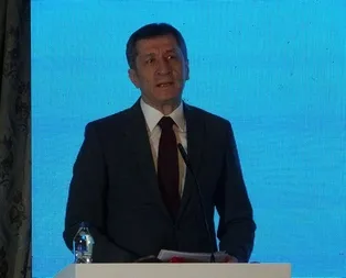 Eğitim çalışanlarına yönelik şiddete yeni uygulama: Kırmızı Tebeşir! Bakan Selçuk duyurdu