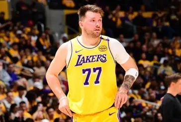 Luka Doncic ilk kez forma giydi!