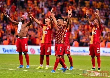 Galatasaray’da Fatih Terim’den 2 isme sert uyarı