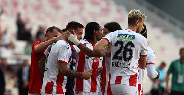 Sivas geriden gelip kazandı! Sivasspor: 3-2 Gaziantep FK MAÇ SONUCU