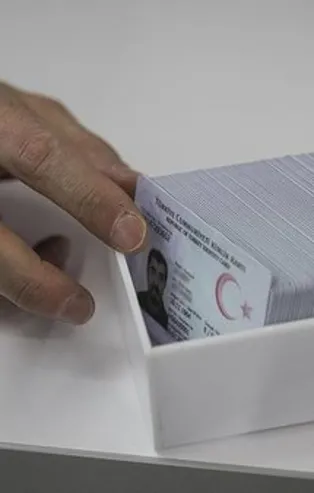 Kimlik kartlarında e-imza dönemi! 1 ay içinde hayata geçiyor