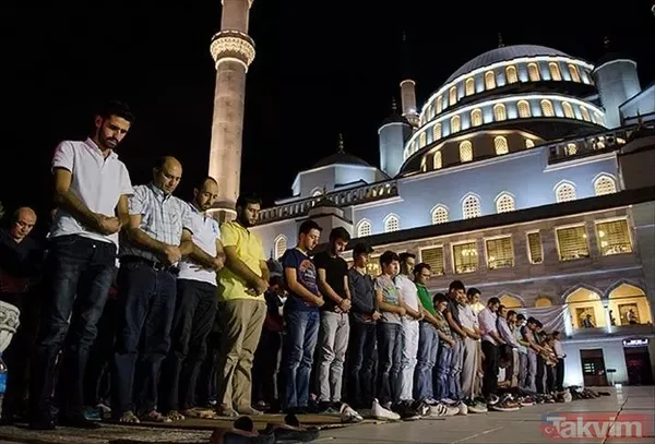 RAMAZAN BAYRAMI İL İL NAMAZ SAATLERİ 2 Mayıs 2022! Diyanet.gov.tr: 81 il namaz vakitleri listesi! Bayram namazı saat kaçta kılınacak? - 38
