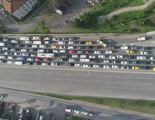 İstanbullu'nun trafik çilesi bitmiyor! Bu yolu kullanan 3 kilometreyi 1 saatte gidiyor