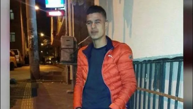 Esenler'de facia! Namaz kıldıktan sonra oturan abisinin kafasına sıktı-4