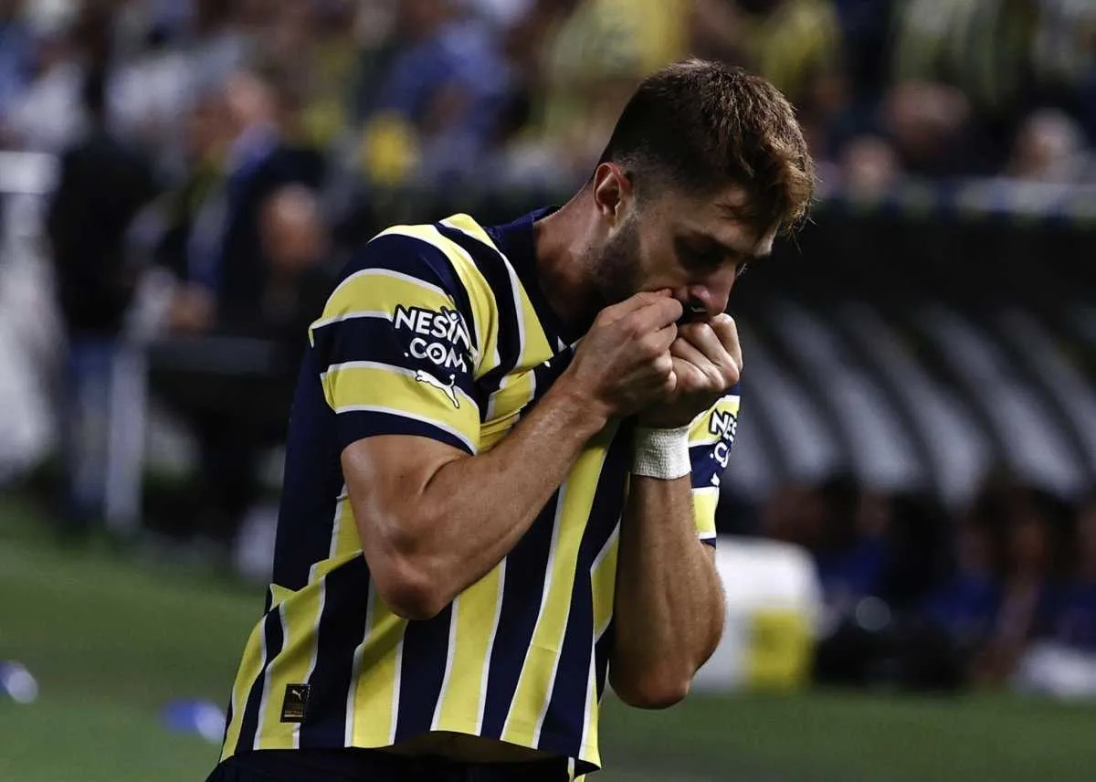 Fenerbahçeli yıldıza görülmemiş teklif! Arda Güler'i sollayacak - 14