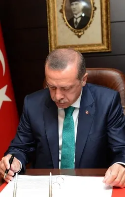 Erdoğan'dan iki üniversiteye rektör ataması
