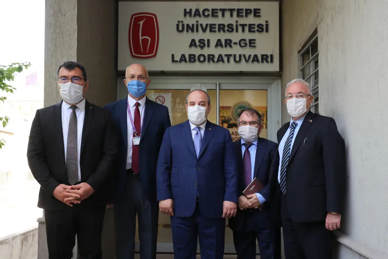 Sanayi ve Teknoloji Bakanı Mustafa Varank'tan, Türkiye'nin tek aşı enstitüsüne ziyaret! Çalışmaları yerinde inceledi - 1