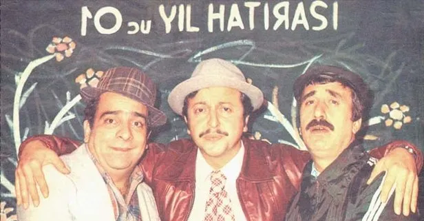 Yasaklar, Deliler, Reklamlar'ı hangi tiyatro topluluğu sergilemiştir?