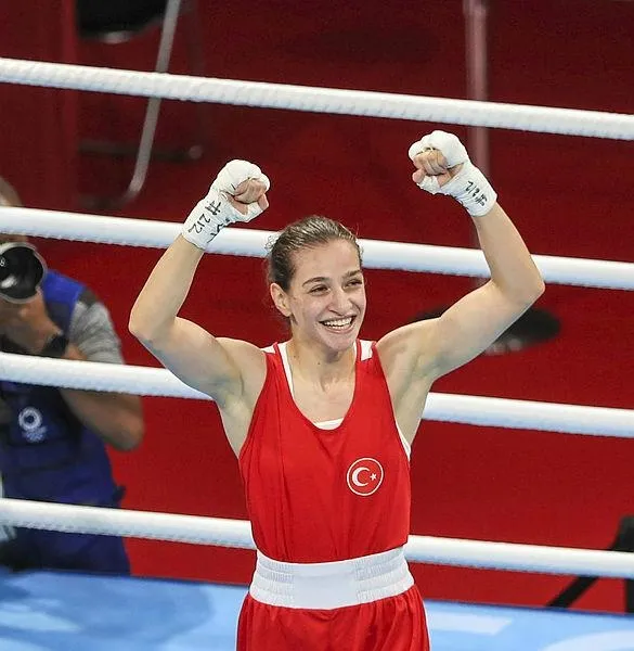 2020 Tokyo Olimpiyat Oyunları | Boksta Buse Naz Çakıroğlu ve Busenaz Sürmeneli finale yükseldi-5