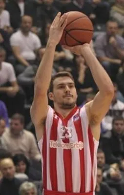 Bogdanovic gidiyor Guduric geliyor