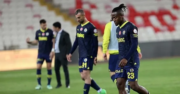 Fenerbahçe 2 ay önce hedeflediği 4 kupanın 3’ünü kaybetti