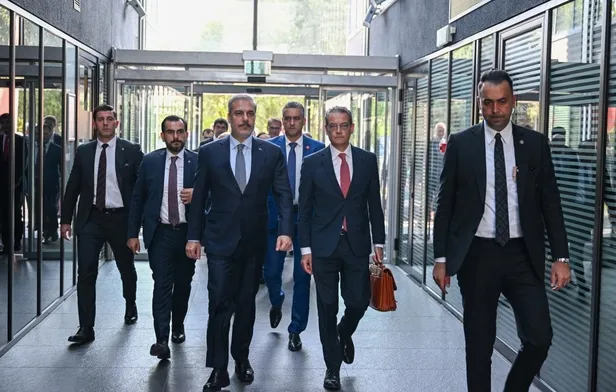 Bakan Fidan, Karadağ Başbakan Yardımcısı İbrahimoviç ile görüştü!-1