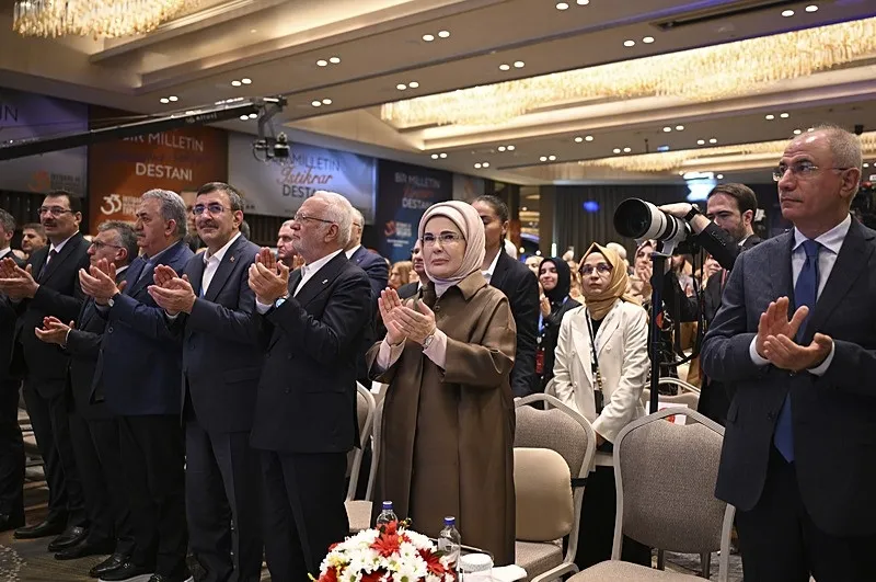 Başkan Erdoğan'dan fosillere tepki: Başörtüsü bu toprakların normalidir | CHP dış mihraklardan kurtulmalı-5