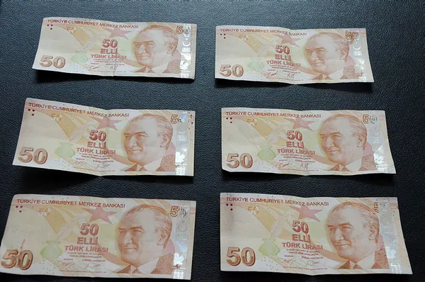 50-tl-para-cekti-basina-talih-kusu-kondu-koleksiyoncularda-fiyati-dudak-ucuklatiyor-1602324125234.jpg 50 TL para çekti, başına talih kuşu kondu! Koleksiyoncularda fiyatı dudak uçuklatıyor!-2