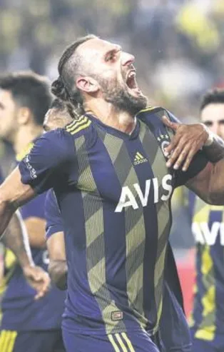 Fenerbahçeli Vedat Muriç’i devler markaja alacak!