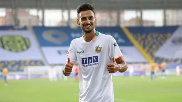 fenerbahcede-2-transfer-operasyonu-caulker-kenan-karaman-alpaslan-ozturk-ve-burak-kapacak-listede-1596847379721.jpeg Fenerbahçe'de 2. transfer operasyonu! Caulker, Kenan Karaman, Alpaslan Öztürk ve Burak Kapacak listede-4