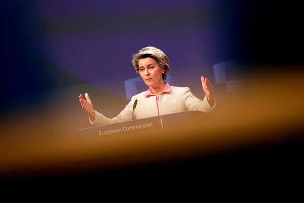 son-dakika-avrupa-birligi-ve-ingiltere-uzlasi-sagladi-1608824162243.jpg Son dakika: Avrupa Birliği ve İngiltere, Brexit anlaşma müzakerelerinde uzlaşı sağladı-5