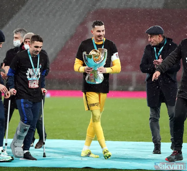 Trabzonspor'un Süper Kupa zaferi sonrası hakemlere 'penaltı' tepkisi: Çifte standart var - 27