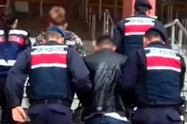 Kocaeli'nin Derince ilçesinde fuhuş baskını