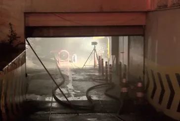 Başakşehir'de bir site otoparkında elektrikli araç yangını! Bina tahliye edildi