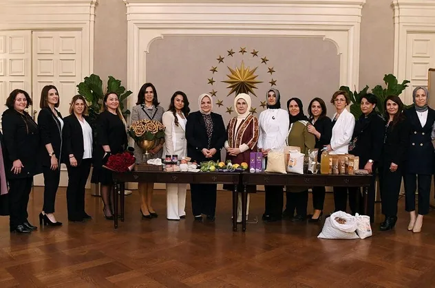 Adanalı iş insanı Emine Erdoğan'ın iftarı anlattı: ‘Her zaman yanınızdayım’ demesi çok özel bir andı