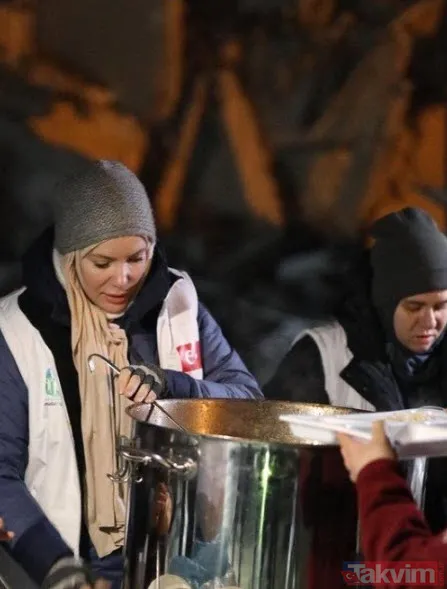 Gamze Özçelik, Kurucusu Olduğu Umuda Koşanlar Derneği İle Birlikte Deprem Bölgesindeki Yardım Çalışmalarına Devam Ediyor. Derneğin Instagram Hesabında Önceki...
