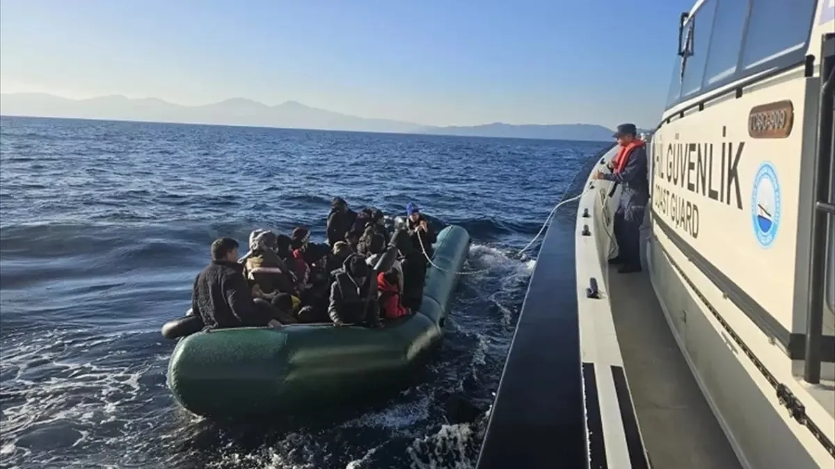 İzmir'de 104 düzensiz göçmen yakalandı!