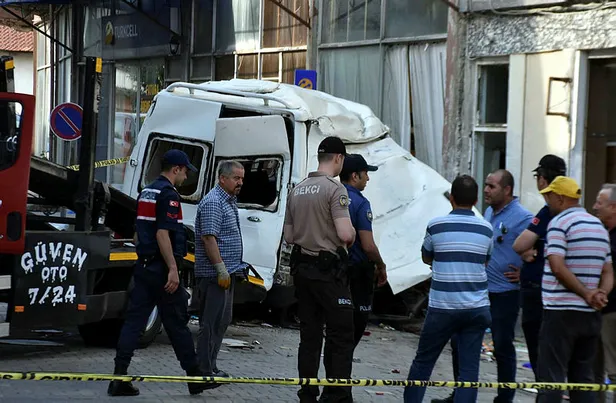 Edirne'de 10 göçmenin öldüğü katliam gibi kaza sonrası aracın şoföründen şoke eden itiraf-1
