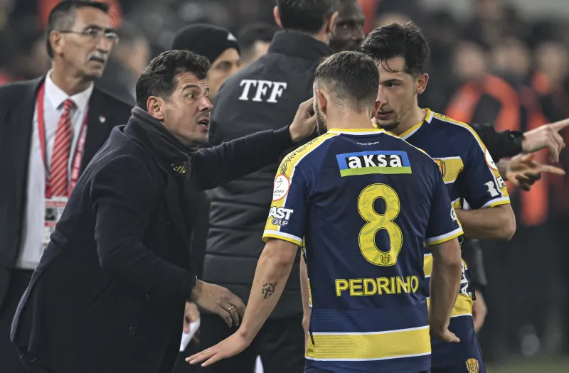Emre Belözoğlu'dan olay sözler! İstifa beklenirken... - 4