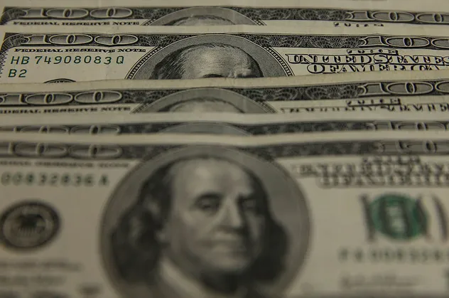 Dövizini TL’ye çevirene vergi istisnası! Dolar ve Euro’sunu TL’ye çeviren şirketler yılsonuna kadar...