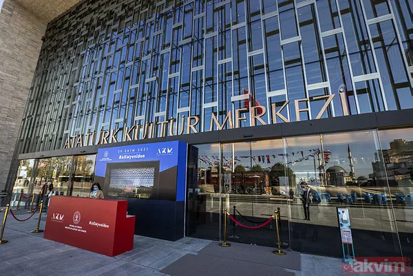 Yeni AKM 13 yıl aradan sonra sanatseverlerle buluştu! Sanatçılar görüşlerini paylaştı: “Ülkenin bir sanatçısı olarak gurur duyuyorum” - 1