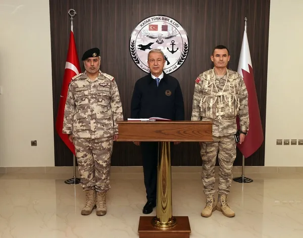 son-dakika-milli-savunma-bakani-hulusi-akar-ukrayna-rusya-catismasinda-ateskes-icin-turkiye-elinden-gelen-gayr-1648363603170.jpg SON DAKİKA: Milli Savunma Bakanı Hulusi Akar: Ukrayna-Rusya çatışmasında ateşkes için Türkiye elinden gelen gayreti gösterdi gösteriyor-4