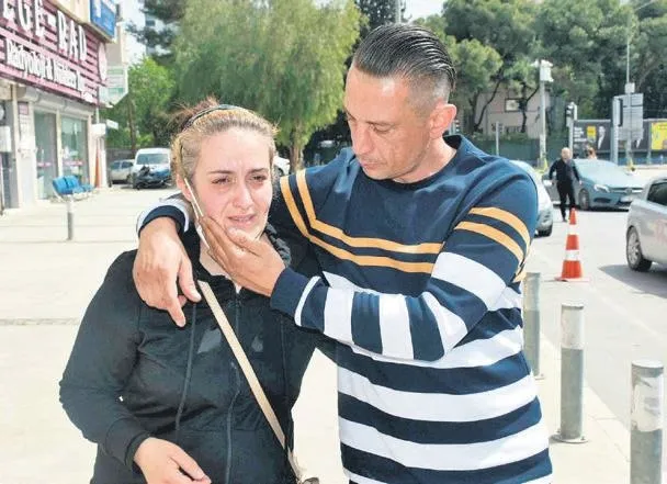 izmirde-korkunc-olay-ece-melisa-ve-ege-mercankaya-kardesler-yedikleri-yemekten-zehirlendi-minik-ece-hayatini-k-1654639264142.jpeg İzmir'de korkunç olay! Ece Melisa ve Ege Mercankaya kardeşler yedikleri yemekten zehirlendi... Minik Ece hayatını kaybetti-2