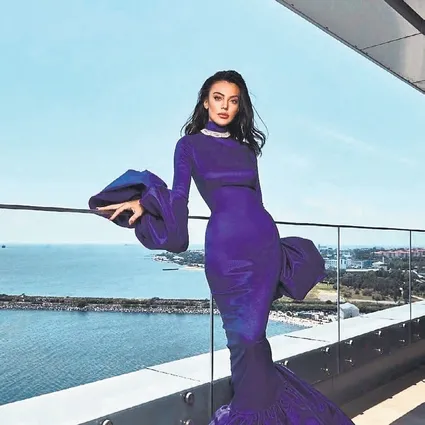 Tuvana Türkay futbol tutkusunu başka bir boyuta taşıdı!