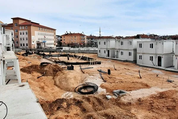 Deprem bölgesinde istihdam seferberliği: İş için mobil ofis kurulacak-13
