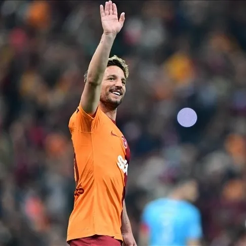 Galatasaray emekliliğimi erteledi