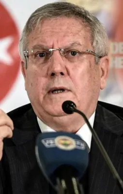Gümüşdağ ve Yıldırım'dan "yayın ihalesi" kapışması