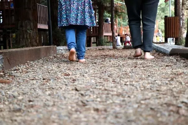 Bu yolda sadece yalın ayak yürünüyor-5