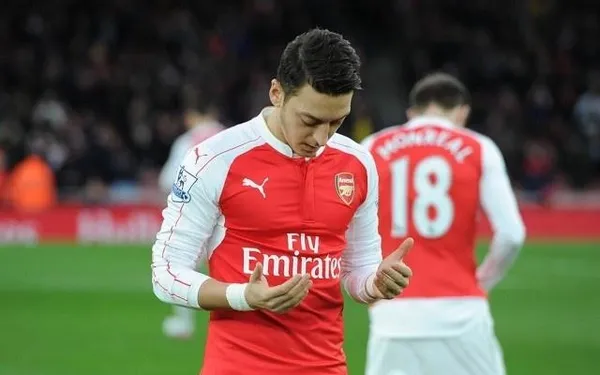 Mesut Özil: Isınırken İhlas ve Fatiha okurum-3