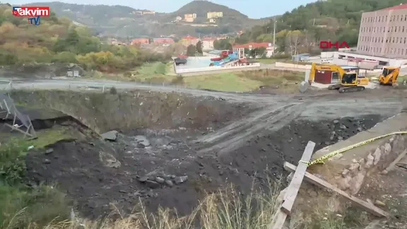 İnşaat sahasında toprak kayması: 70 kişi tahliye edildi