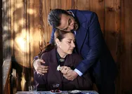 Bir Zamanlar Çukurovanın Hünkarı ve Fekelisine bakın! Vahide Perçin ile Kerem Alışık gençliğinde...