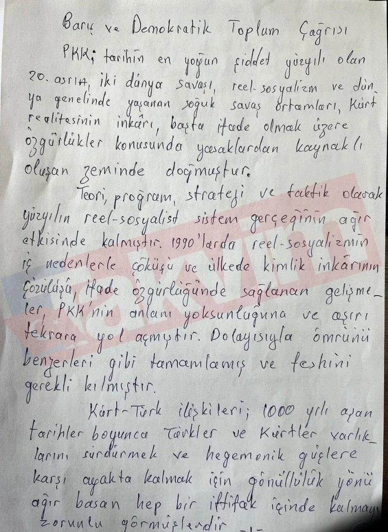 iste-pkk-elebasi-abdullah-ocalanin-mektubu-tum-gruplar-silah-birakmali-ve-pkk-kendini-feshetmelidir-1740668138870.jpeg