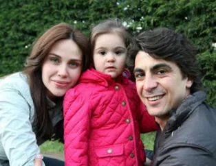 Demet Şener ve İbrahim Kutluay'ın kızları İrem'in son hali herkesi çok şaşırttı! Ünlülerin çocukları