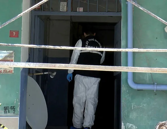 Kan donduran cinayet! Ekmek bıçağıyla annesini kesti