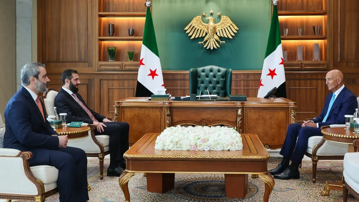 Suriye'de kritik görüşme! Şara, Barrack'ı kabul etti