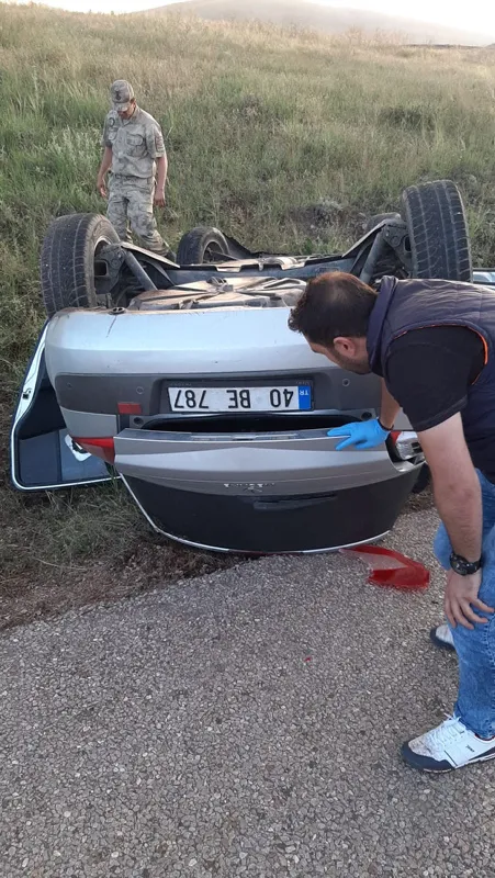 Para dolu çantayı çaldılar, peşlerine düşen polisle çatıştılar-2