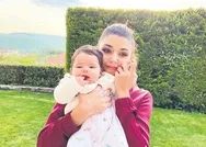 Hande Erçelden minik yeğeni Aylin Maviyle kalpleri ısıtan pozlar