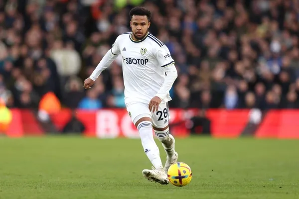 galatasaray-mckennie-icin-harekete-gecti-yildiz-isim-icin-kiralama-ve-satin-alma-secenekleri-masada-1686950611112.jpeg Galatasaray McKennie için harekete geçti! Yıldız isim için kiralama ve satın alma seçenekleri masada...-3