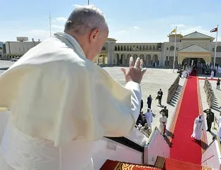 Öp Papa’nın elini